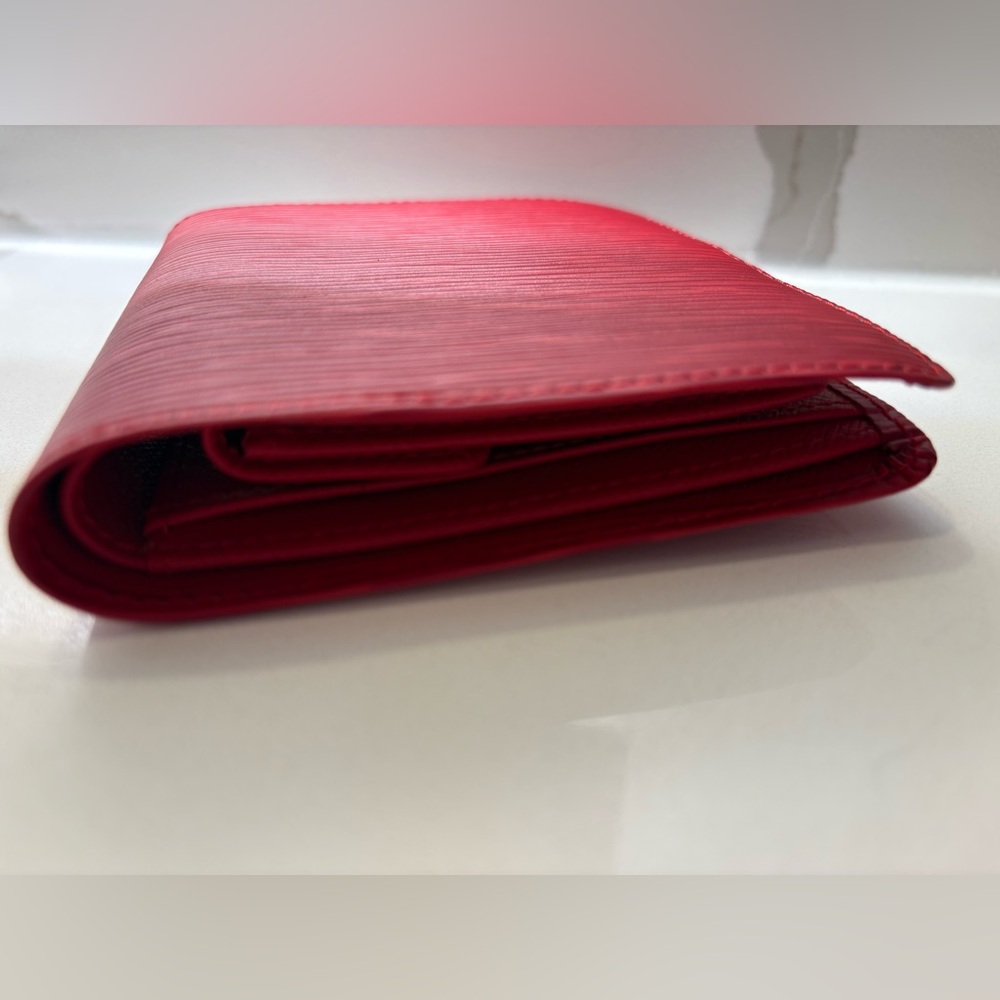 Louis Vuittom Epi Wallet - Picture 7 of 16